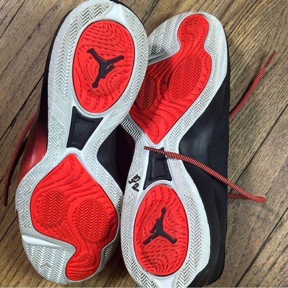 JORDAN YOUTH size 7 - Picture 10 of 10